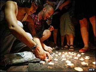 Ataque a un centro cívico gay en Tel Aviv, Israel, el 1 de agosto de 2009