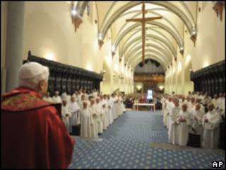 El papa preside las Vísperas en Valle de Aosta, Italia