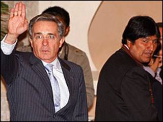 Álvaro Uribe e Evo Morales
