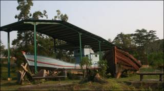 Phương tiện vượt biển của thuyền nhân Việt Nam