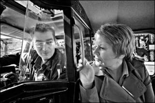 Vincent Higgins e Carol Moore em 'Two Roads West'. Foto: Aidan Monaghan