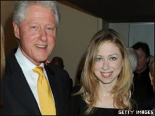 O ex-presidente americano, Bill Clinton, e sua filha Chelsea (Getty Images, 15 de julho)