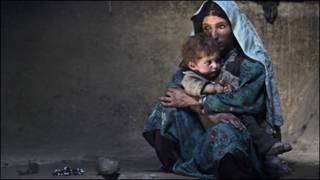یک زن معتاد به مواد مخدر، عکس از آرشیو