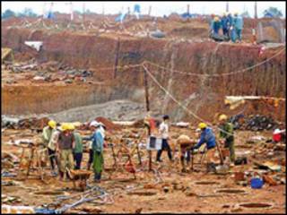 Công trường bauxite