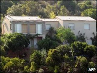 Casa onde ocorreu o crime na Córsega