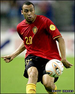 Trung vệ người Bỉ Anthony Vanden Borre