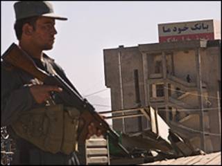 Policía afgano en Kabul