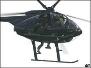 Helicóptero da Blackwater sobrevoando o Iraque m 2007