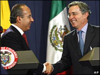 Felipe Calderón y Álvaro Uribe