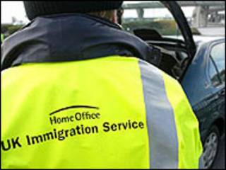 英国内政部移民官员