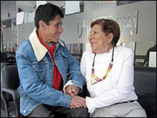 Irma Rodríguez e Jorge Carillo se preparam para o casamento