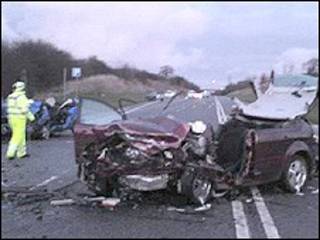 Carro acidentado