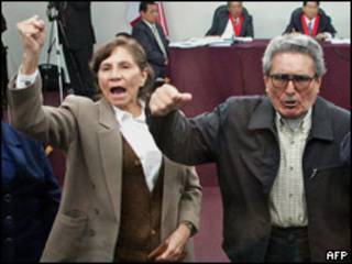 Abimael Guzman y Elena Iparraguirre, líderes de Sendero Luminoso