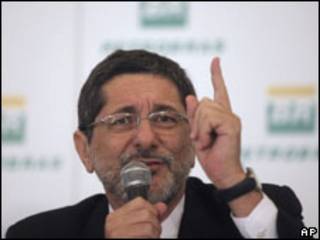 O presidente da Petrobras, Luiz Sergio Gabrielli, disse ter ficado satisfeito
