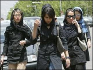 دختران در تهران