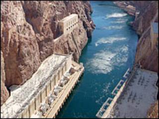 Represa en el río Colorado
