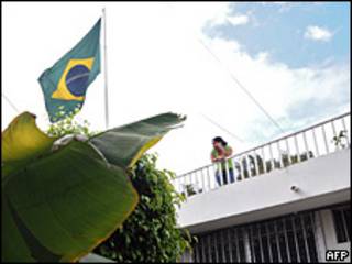 Terraza de la embajada brasileña en Tegucigalpa