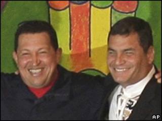 Hugo Chávez y Rafael Correa