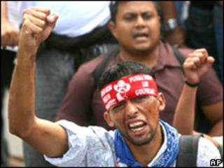 Manifestante pró-Zelaya em Honduras
