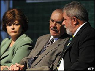 Lula da Silva con el presidente del Senado, José Sarney