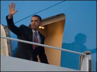 Obama parte em direção a Copenhague