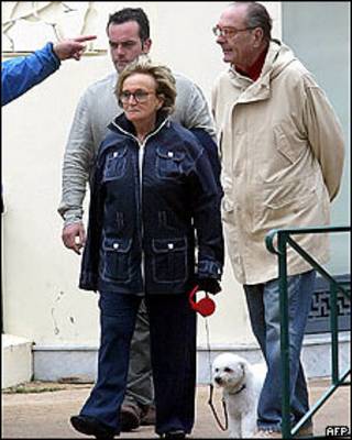 Jacques Chirac y su esposa Bernadette junto a Sumo en 2007