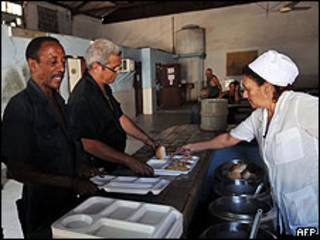 Comedor estatal en Cuba