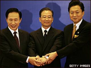 Los líderes de China, Japón y Corea del Sur