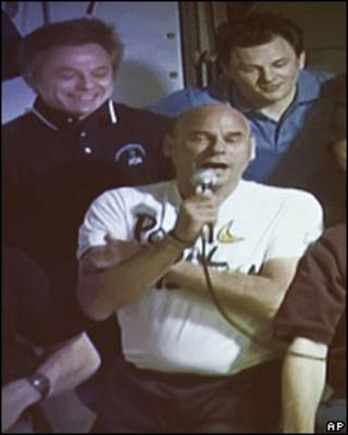 Guy Laliberté en la Estación Espacial Internacional