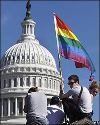 Protesta gay contra las políticas de Obama