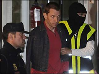 اعتقل اوتيغي ورفاقه بينما كانوا يعقدون اجتماعا سريا