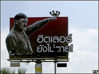 Outdoor do museu de cera tailandês com a imagem de Hitler