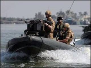 قوات بحرية بريطانية