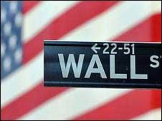 Placa de rua em Wall Street, em Nova York