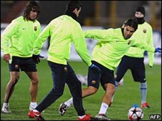 تدريبات لاعبي برشلونة في كازان
