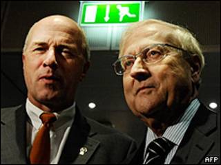 Peter Forster (Izq.) y Rainer Bruederle