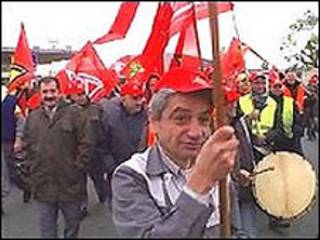 Trabajadores de Opel en huelga