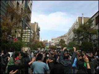 تظاهرات 13 آبان تهران - برداشت از سایت های اینترنتی