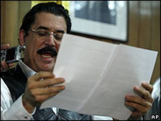 o presidente deposto de Honduras, Manuel Zelaya