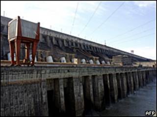 Represa hidroeléctrica de Itaipú