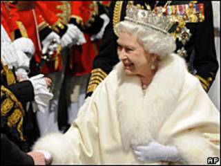 Reina de Inglaterra.
