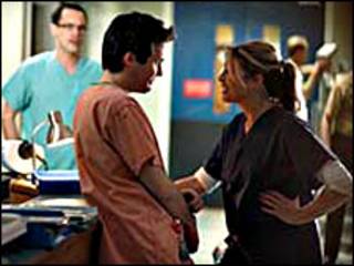 Actores en el drama de la BBC ´Holby CItý