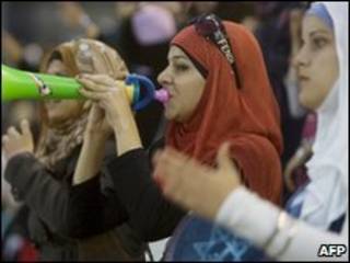 فلسطینی ها در استادیوم فوتبال