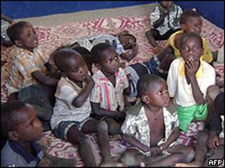 Niños en un orfanato en Chad.
