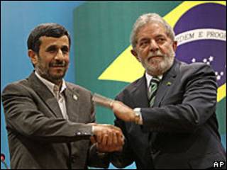 Mahmoud Ahmadinejad y Luiz Inácio Lula da Silva