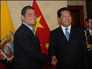 Jia Qinglin (dcha.) y Rafael Correa / Foto: Presidencia de Ecuador
