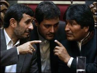 احمدی نژاد و مورالس