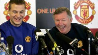 Vidic (trái)