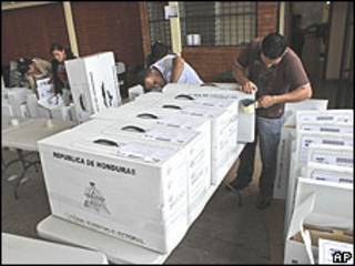 Cédulas da votação em Honduras