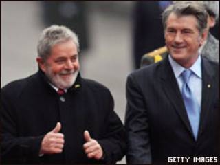 Os presidentes Luiz Inácio Lula da Silva e Victor Yushchenko em Kiev